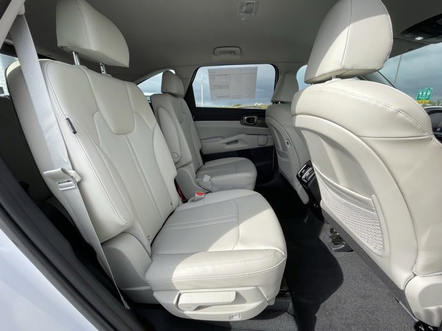 New 2025 Kia Sorento EX image 25