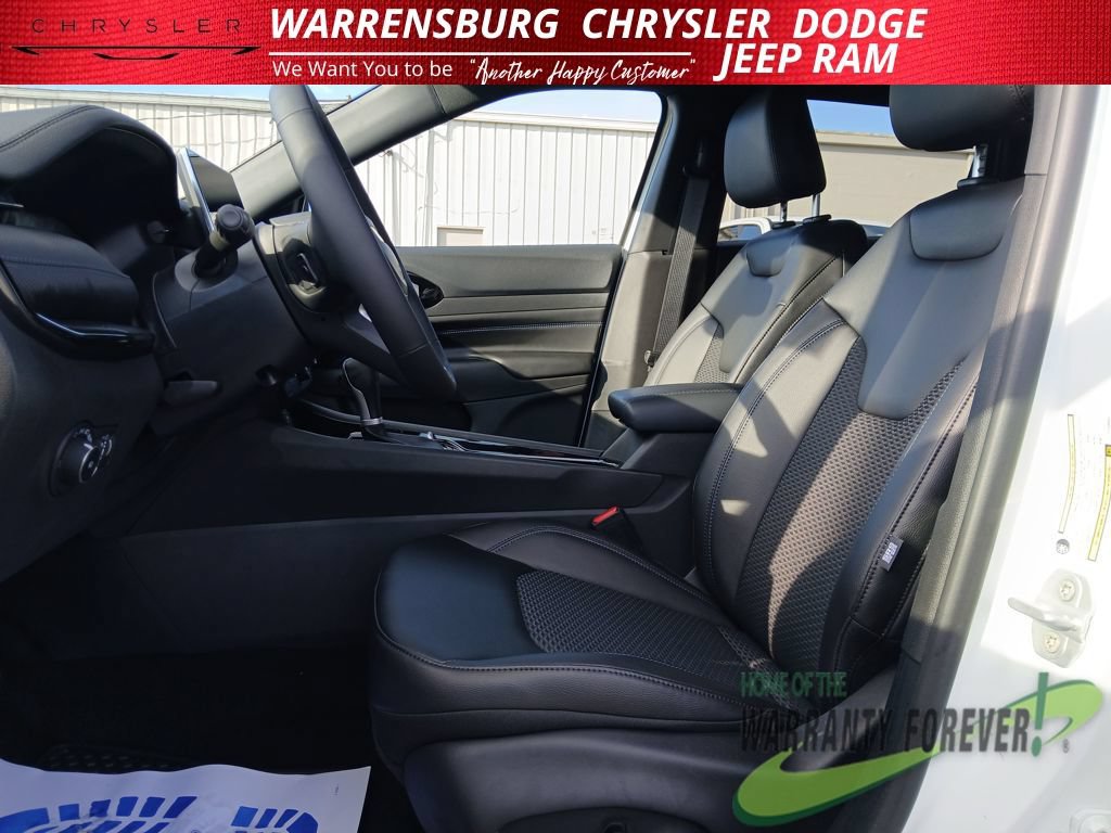 New 2026 Jeep Compass Latitude AWD/4WD image 13