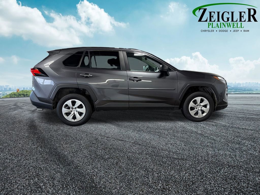 Used 2023 Toyota RAV4 LE image 11