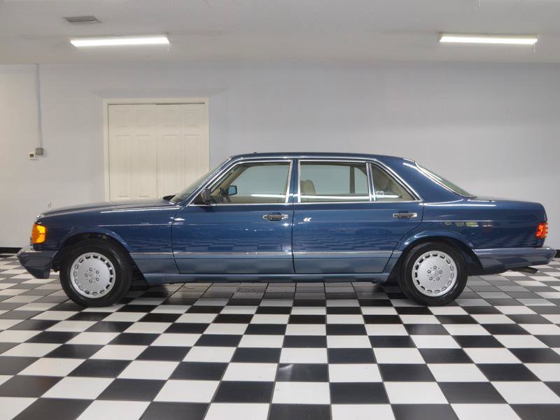Used 1990 Mercedes-Benz 560 SEL image 6