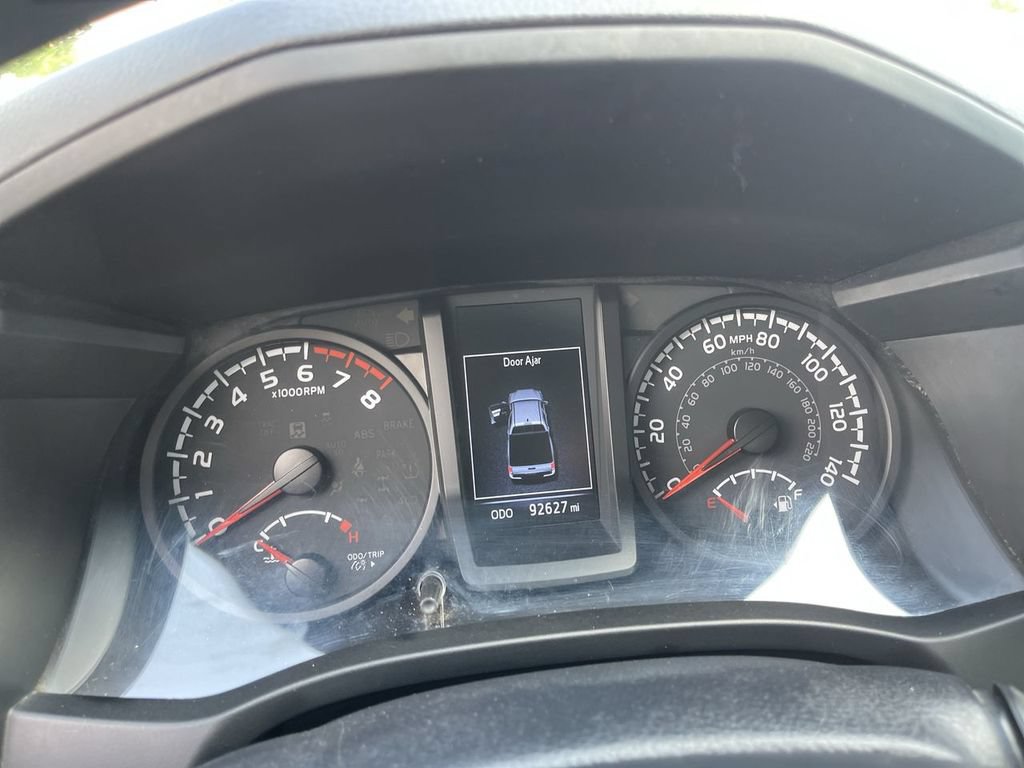 Used 2021 Toyota Tacoma SR AWD/4WD image 4