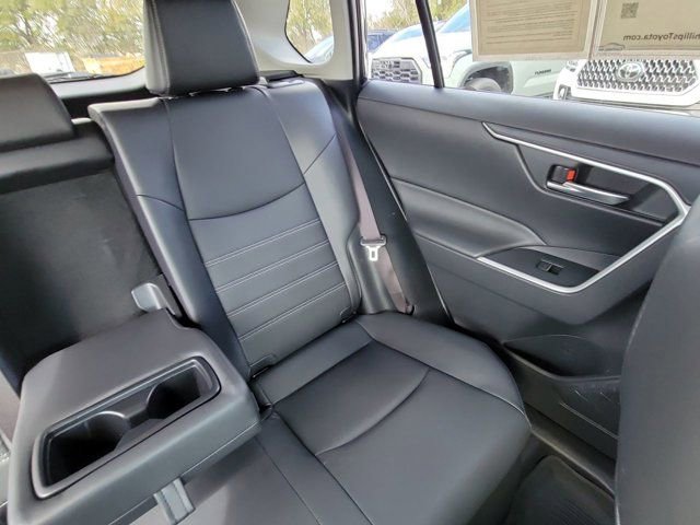 Used 2025 Toyota RAV4 XLE Premium image 6