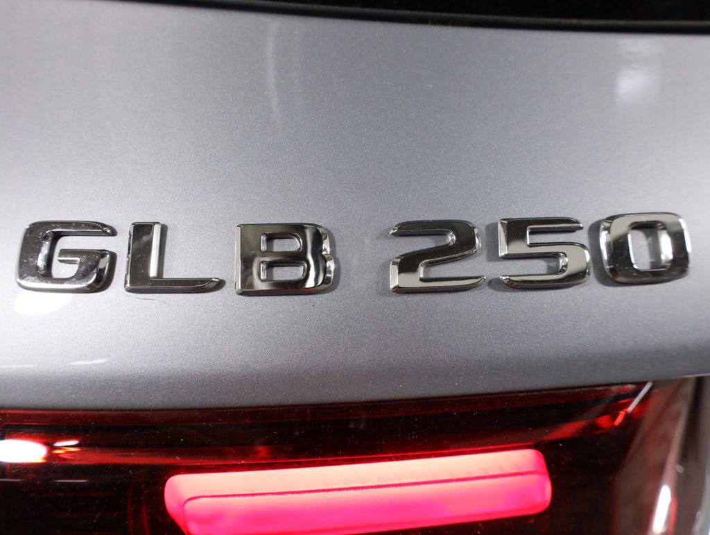 Certified 2026 Mercedes-Benz GLB 250 4MATIC image 65