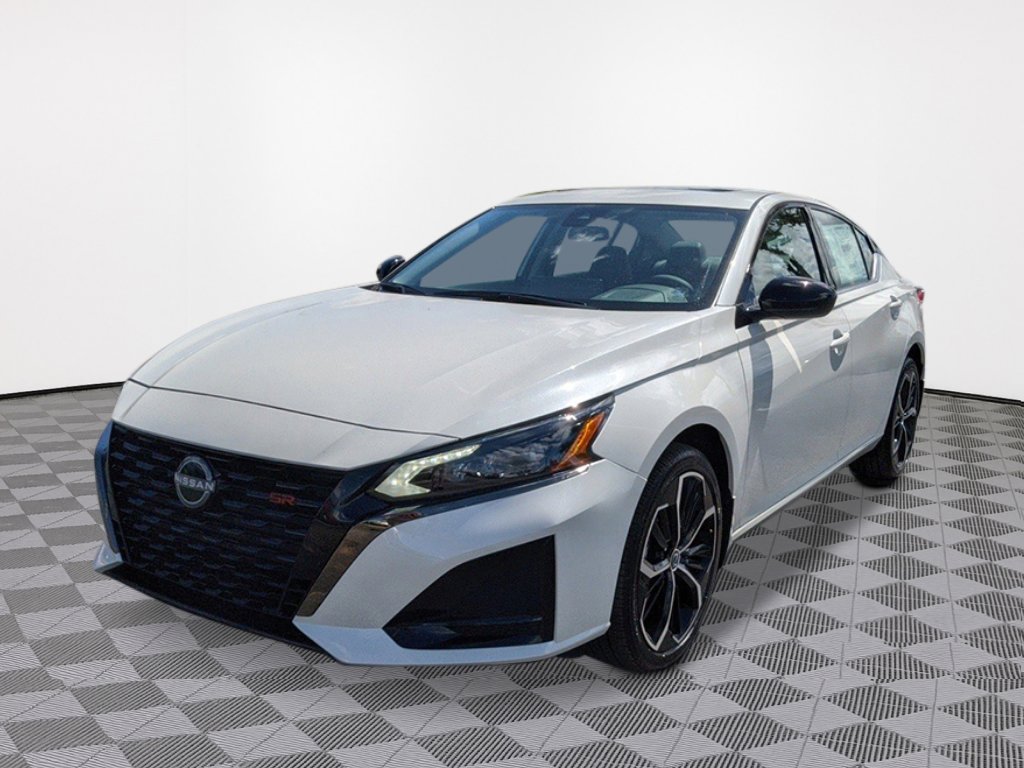 New 2025 Nissan Altima 2.5 SR w/ SR Premium Package image 8
