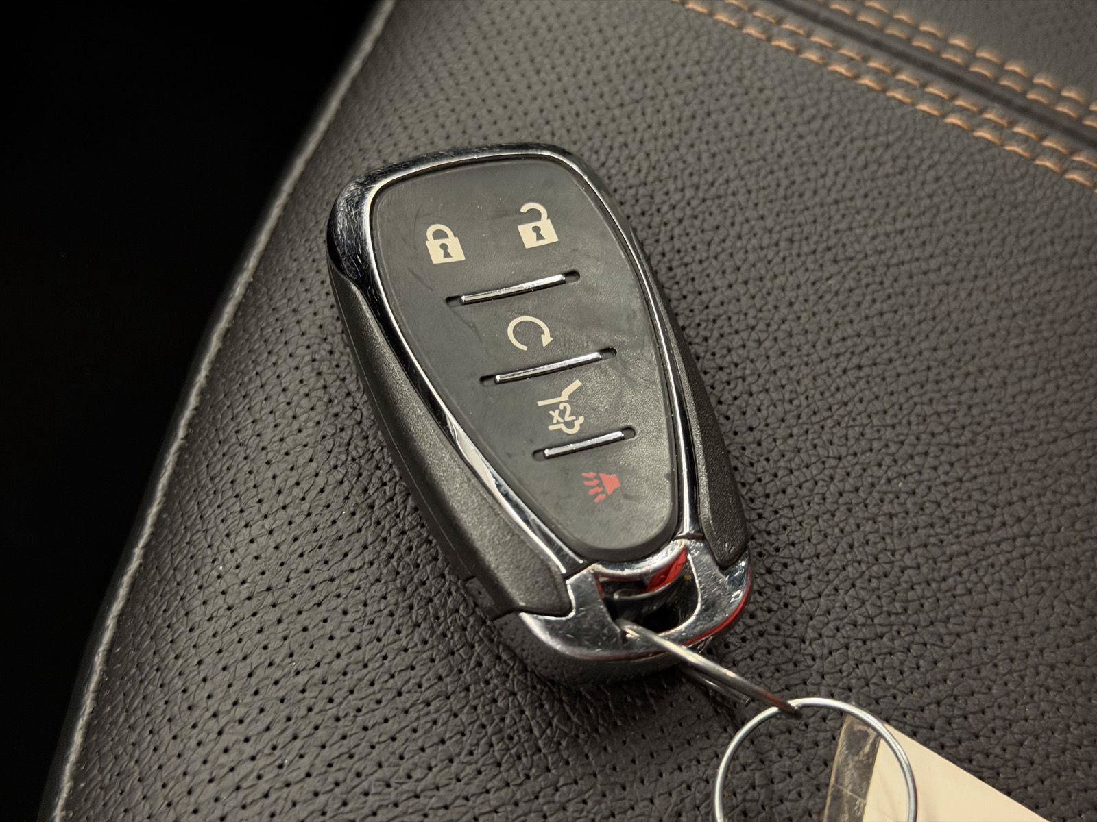 Used 2024 Chevrolet Equinox Premier AWD/4WD image 36
