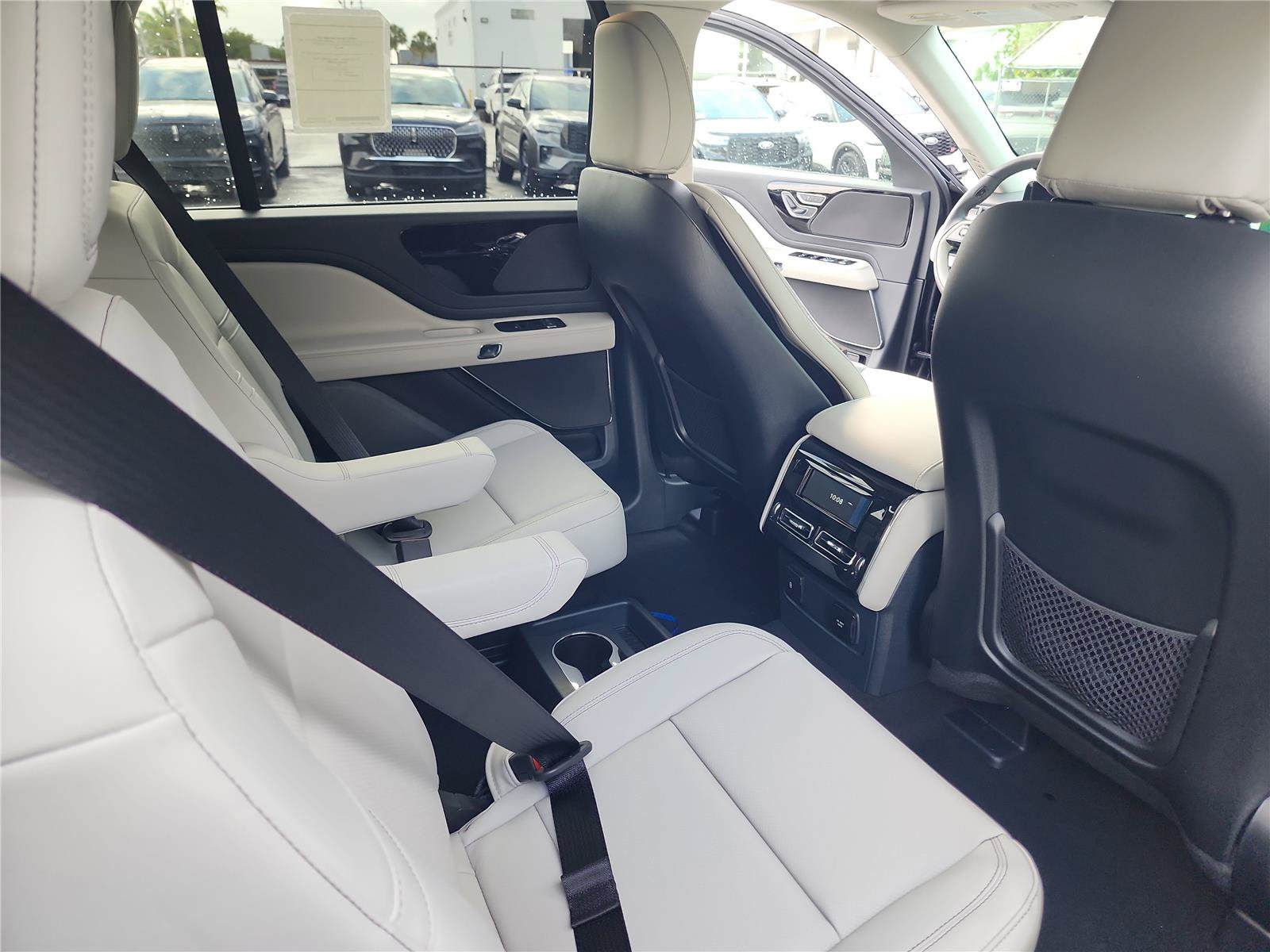 New 2026 Lincoln Aviator 2WD image 21