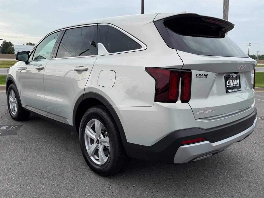New 2026 Kia Sorento LX FWD image 5