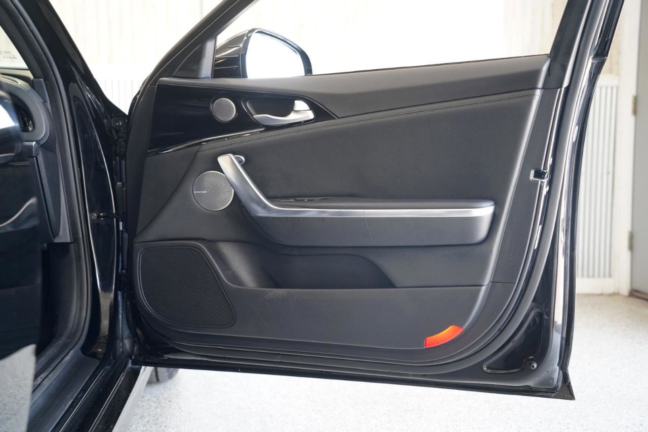 Used 2022 Kia Stinger GT-Line w/ Sun & Sound Package AWD/4WD image 34