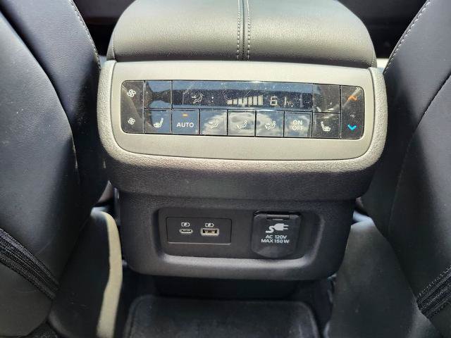 Certified 2025 Nissan Pathfinder Platinum AWD/4WD image 13