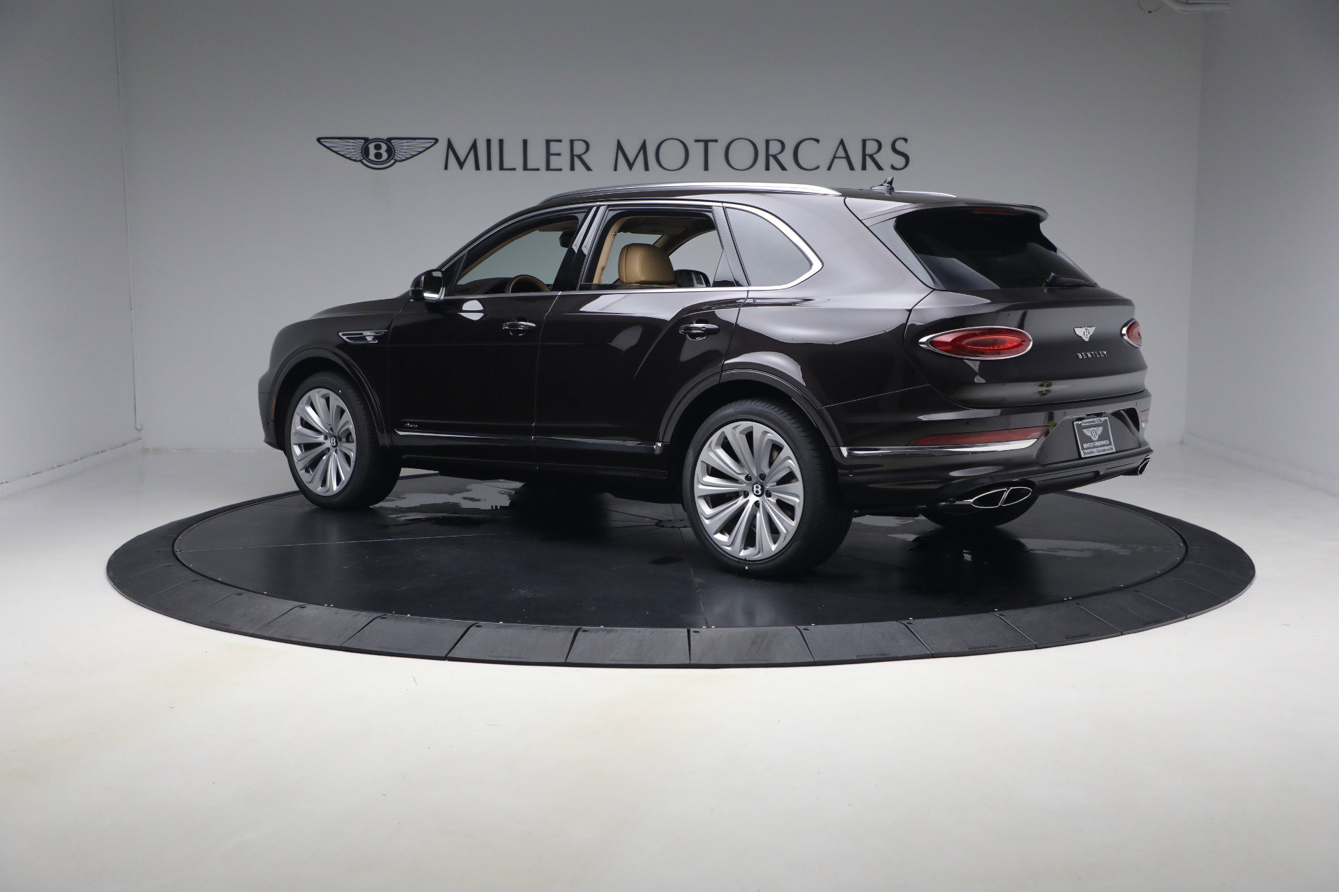 New 2026 Bentley Bentayga AWD/4WD image 4