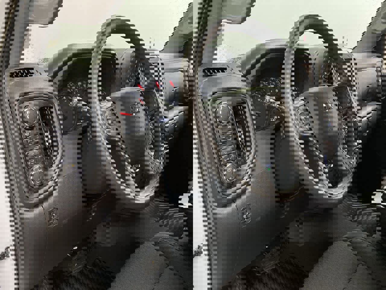 Used 2025 Chevrolet Silverado 1500 Custom Trail Boss image 2