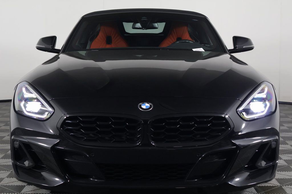 Certified 2023 BMW Z4 sDrive30i w/ Shadowloine Package RWD image 2