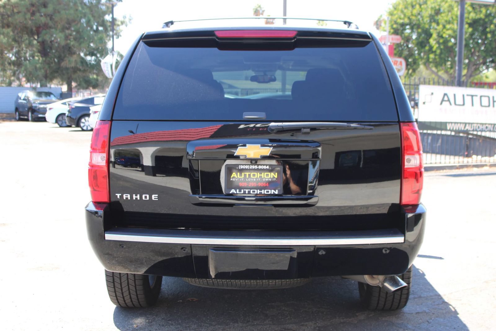 Used 2013 Chevrolet Tahoe LTZ AWD/4WD image 40