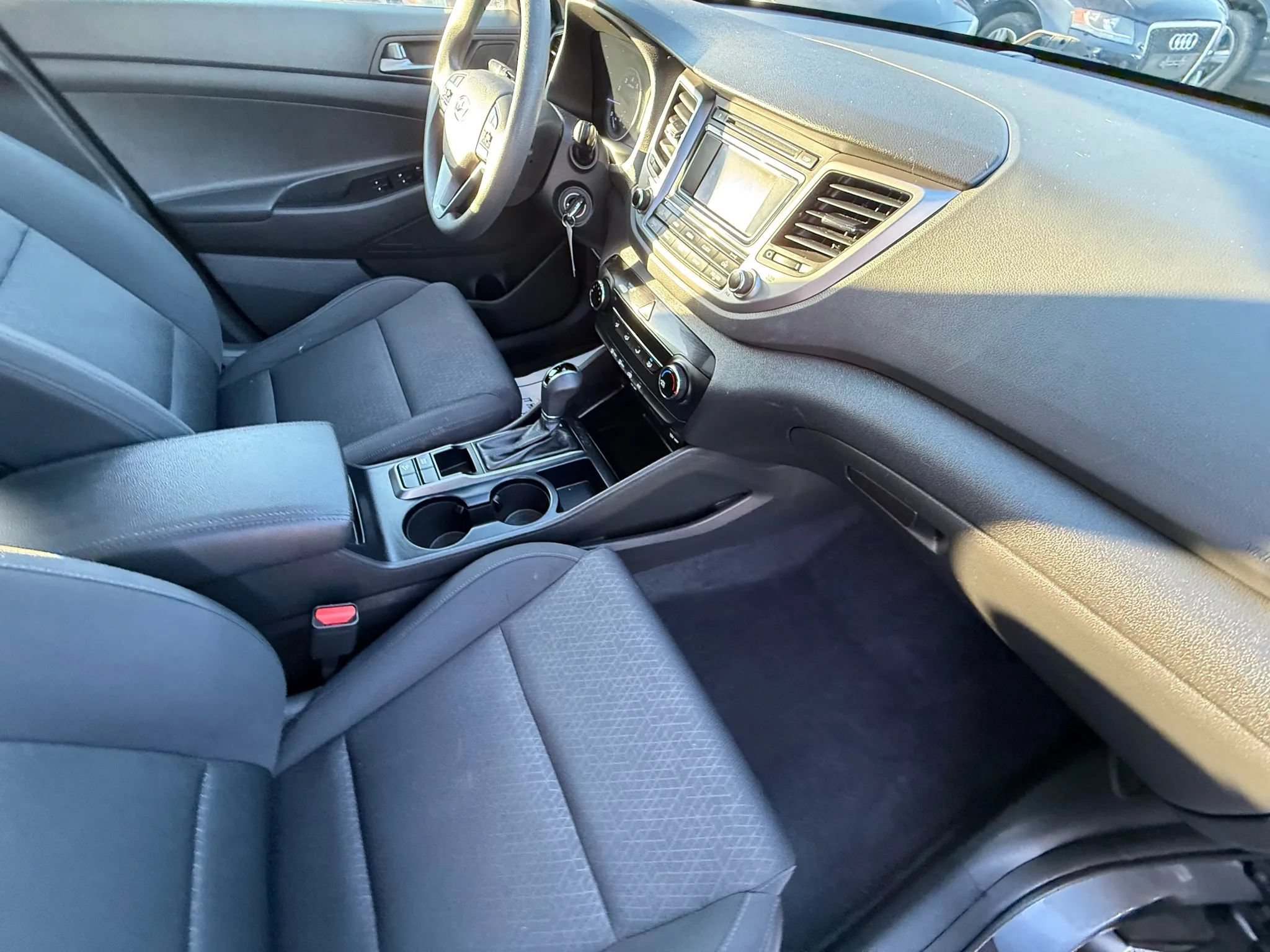 Used 2017 Hyundai Tucson SE w/ SE Popular Package 02 FWD image 33