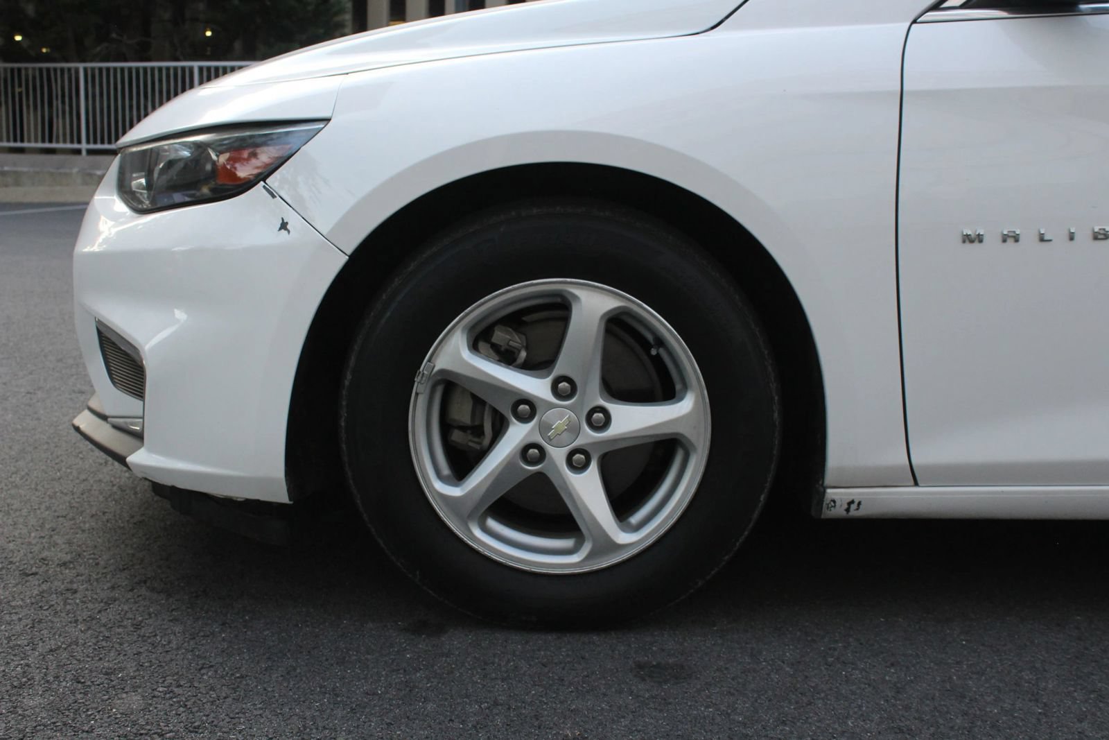 Used 2016 Chevrolet Malibu LS FWD image 11