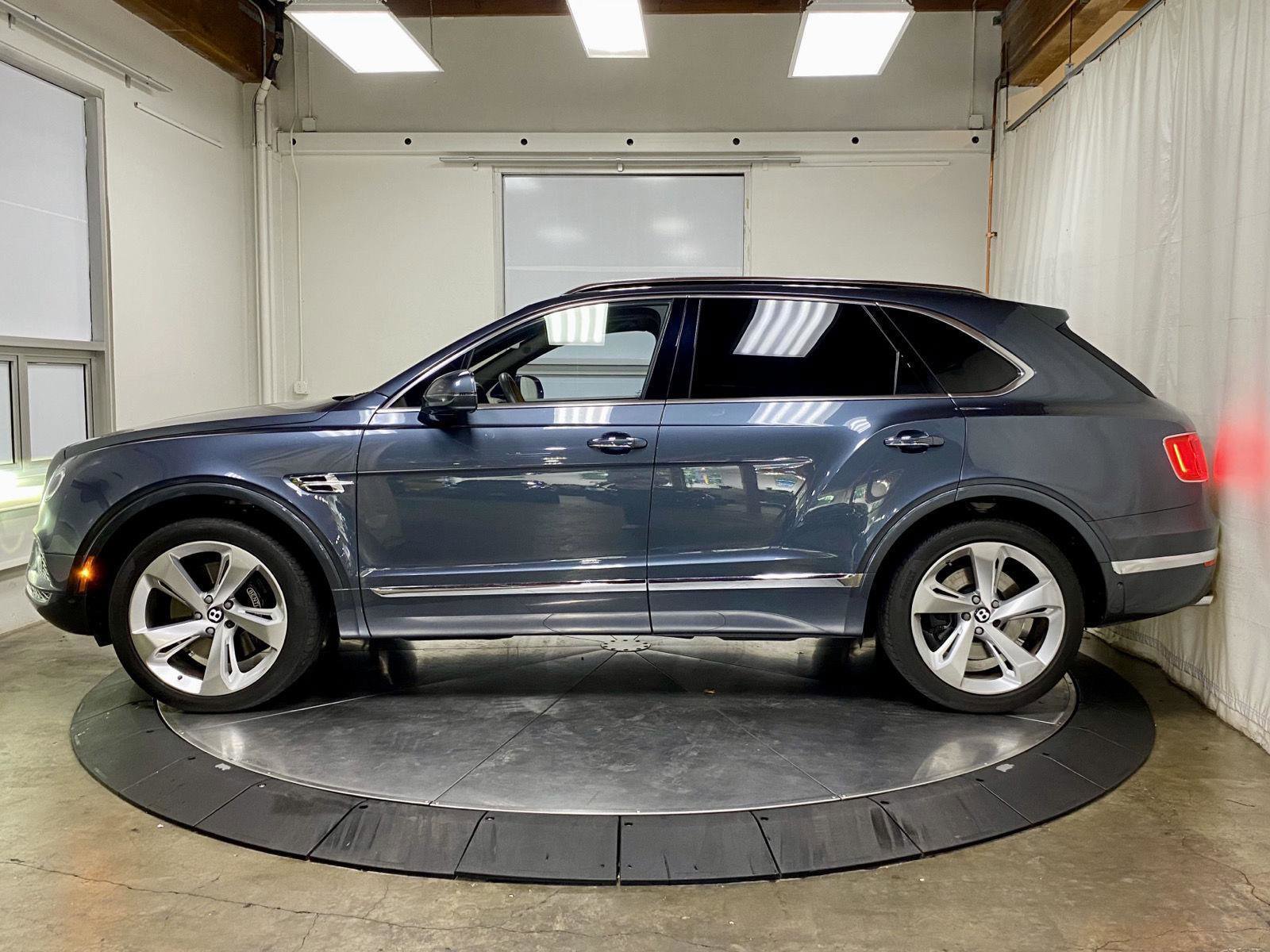 Used 2018 Bentley Bentayga AWD/4WD image 6