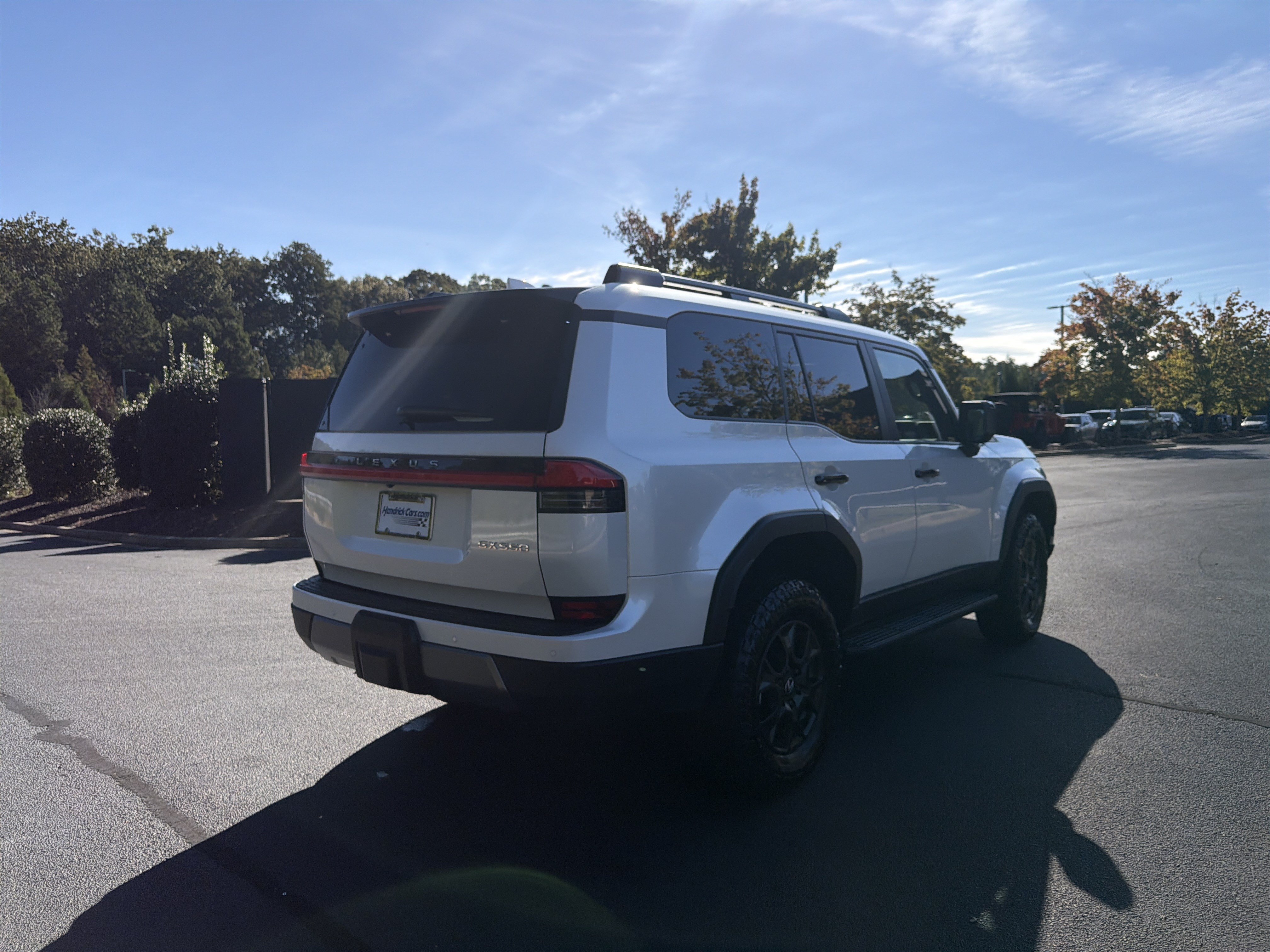 Used 2025 Lexus GX 550 AWD/4WD image 3
