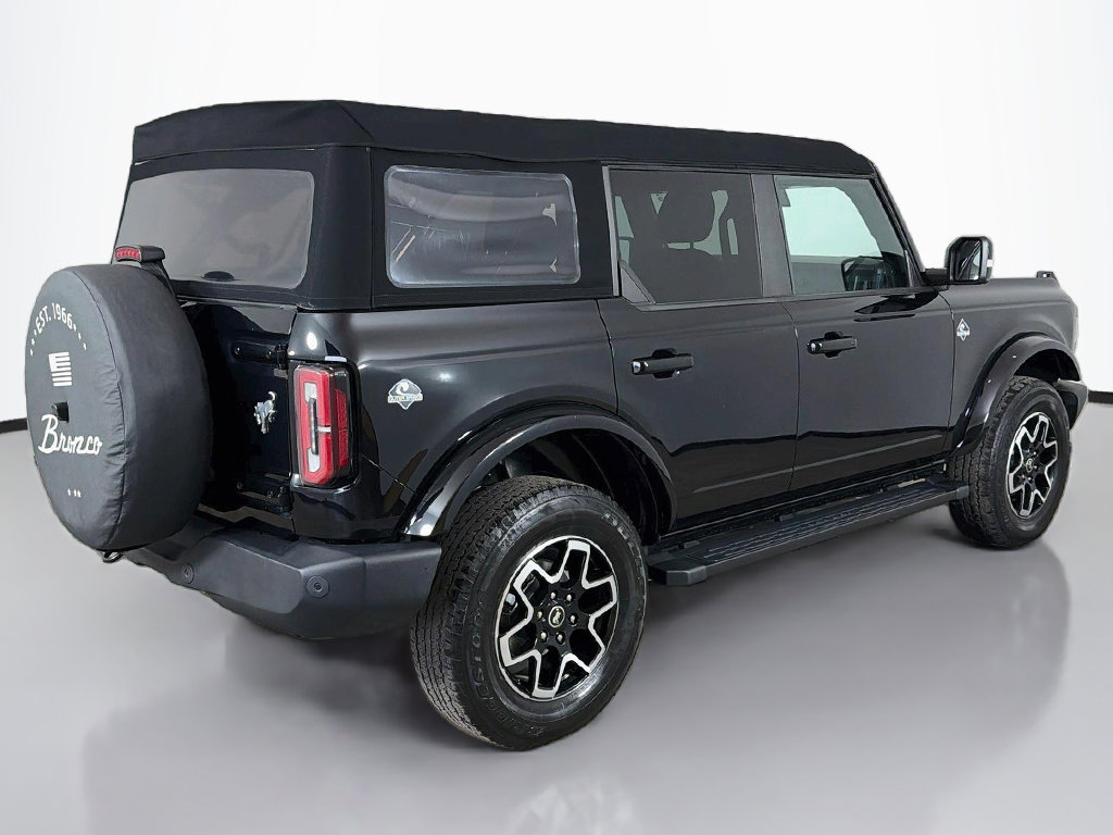 Used 2023 Ford Bronco Outer Banks AWD/4WD image 13