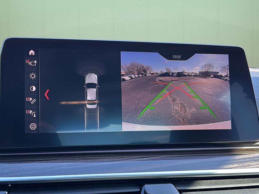 Used 2019 BMW 530i w/ Convenience Package image 32