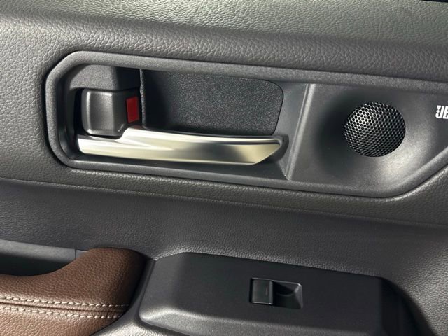 Used 2025 Toyota Land Cruiser image 25