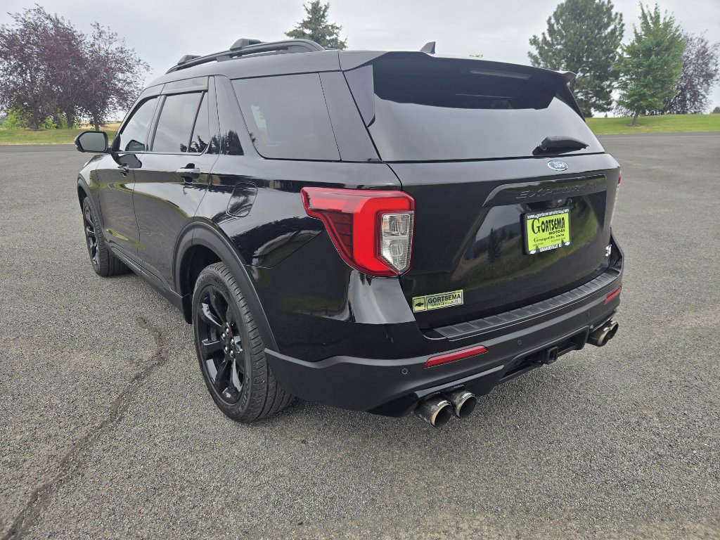 Used 2022 Ford Explorer ST w/ ST Street Pack image 8