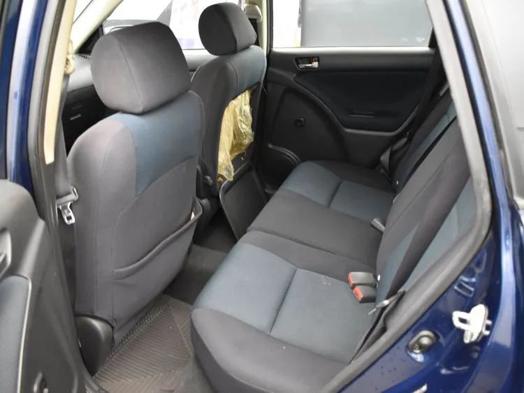 Used 2005 Toyota Matrix XR w/ Extra Value Pkg 2 image 16