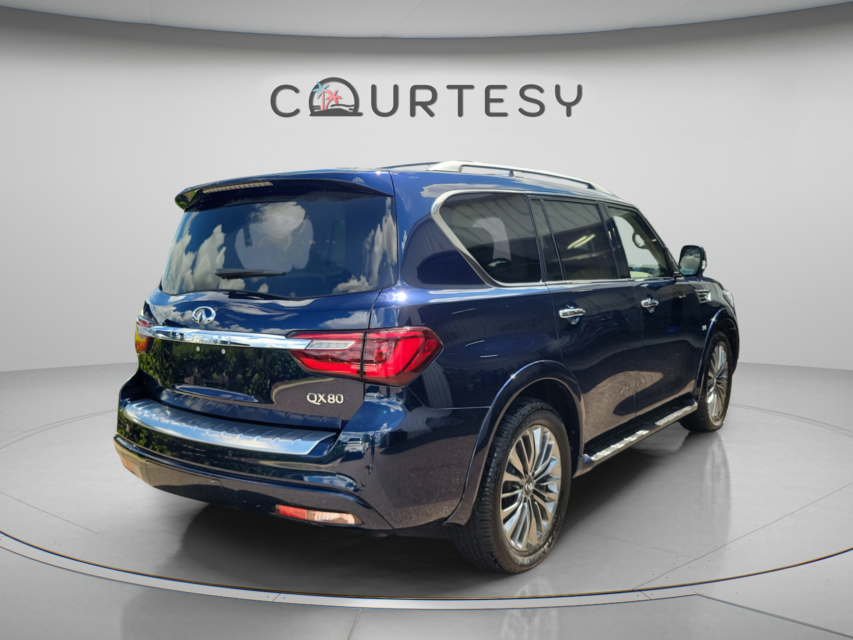 Used 2019 INFINITI QX80 Luxe w/ 22" Wheel Package RWD image 4