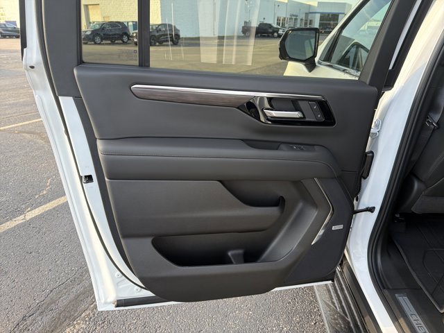 New 2026 Chevrolet Suburban LT w/ Comfort Package image 22