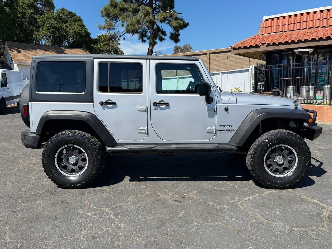 Used 2011 Jeep Wrangler Unlimited Sport AWD/4WD image 7