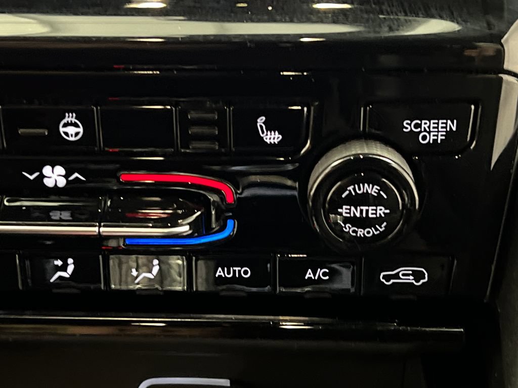 Used 2024 Jeep Grand Cherokee Altitude RWD image 57