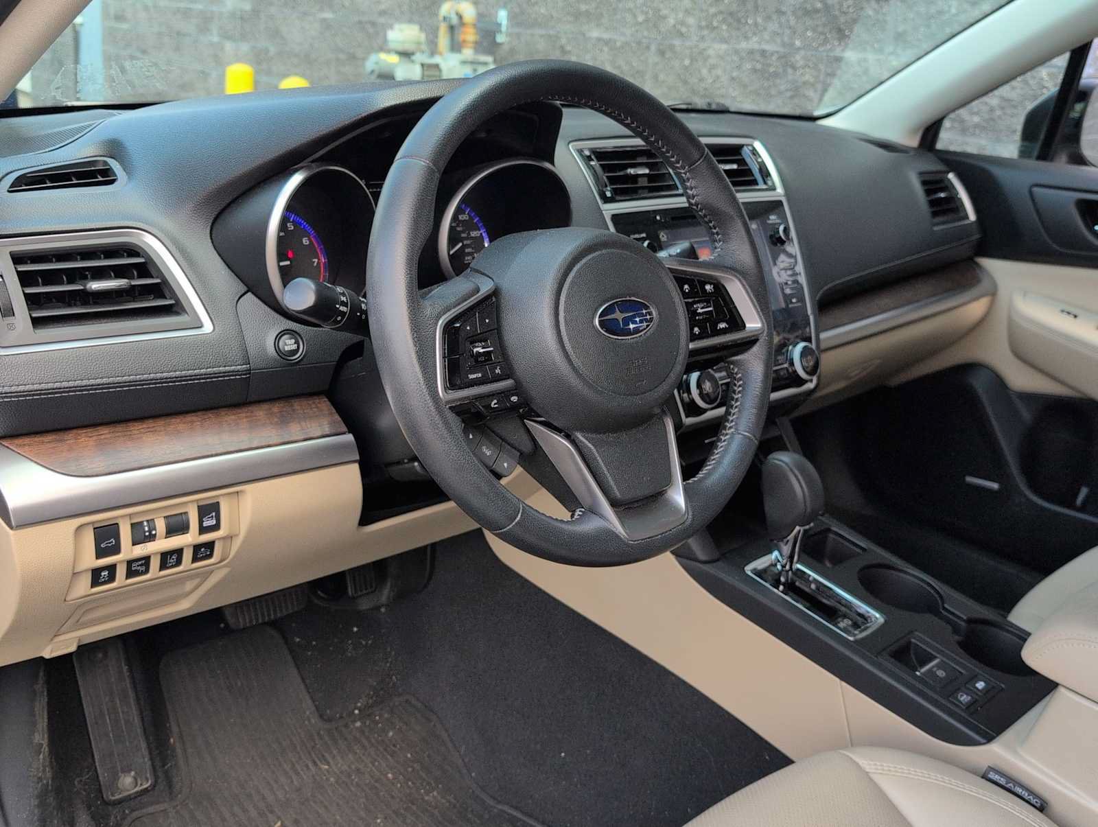 Used 2018 Subaru Outback 2.5i Limited AWD/4WD image 10