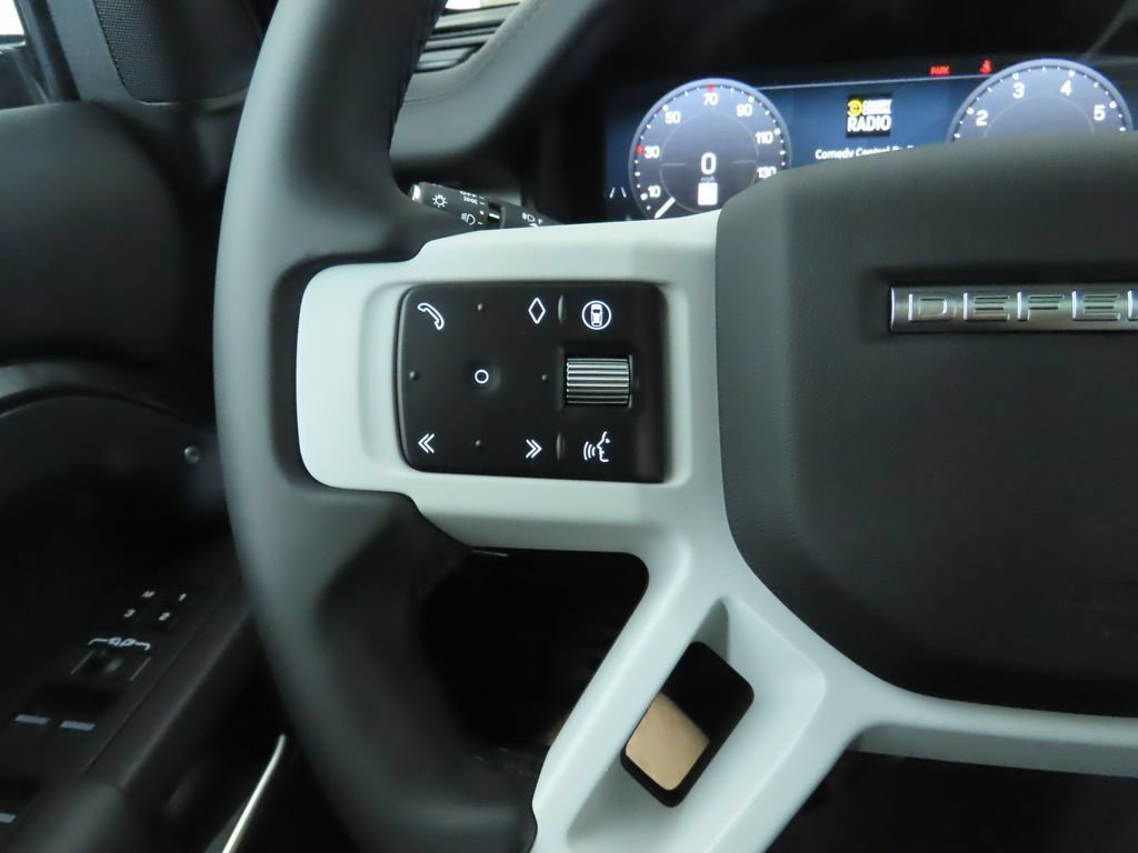 Used 2025 Land Rover Defender 110 S AWD/4WD image 12