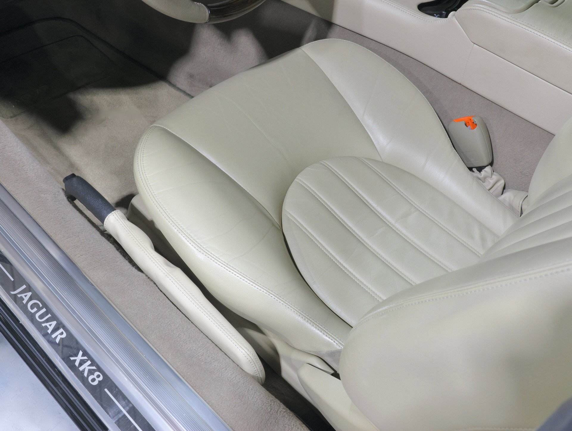 Used 2002 Jaguar XK8 Coupe image 86