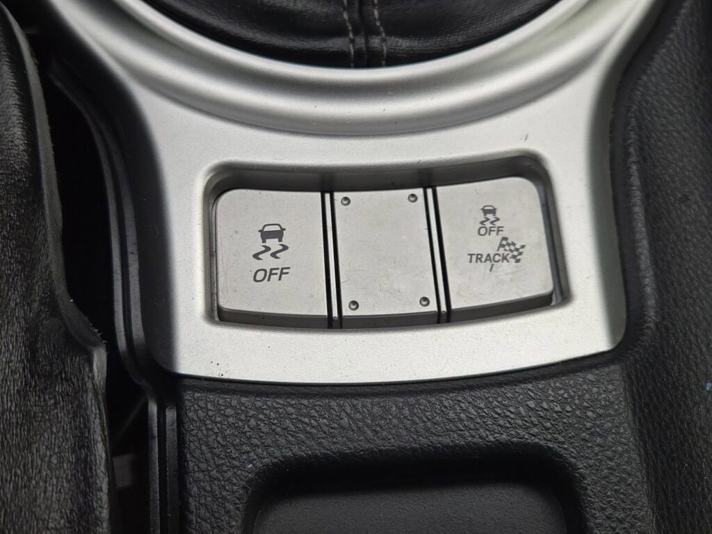 Used 2017 Toyota 86 image 18