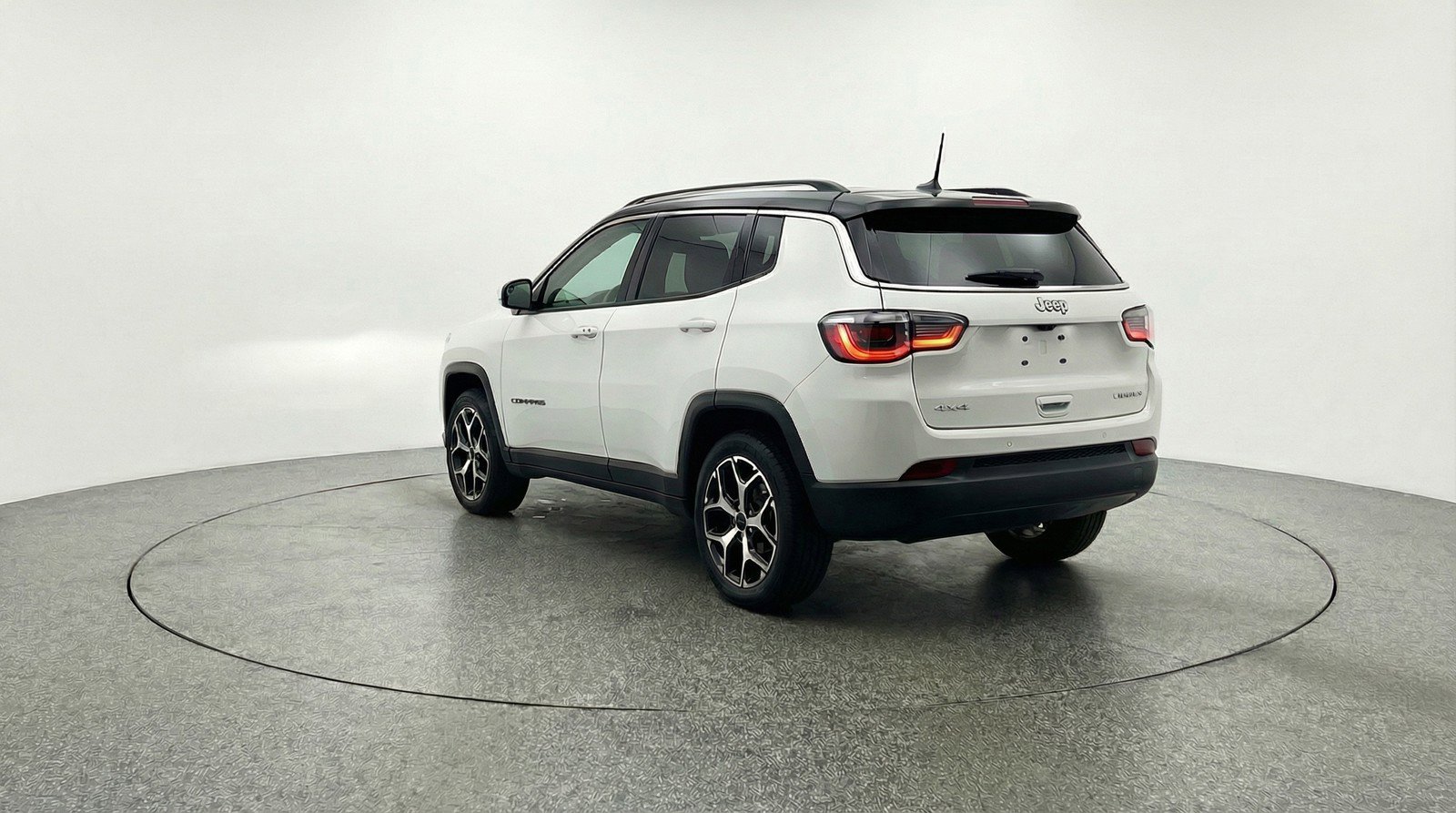 Used 2025 Jeep Compass Limited AWD/4WD image 6