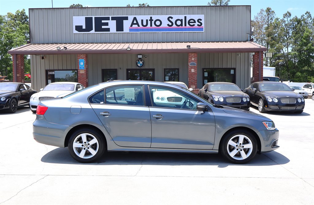 Used 2012 Volkswagen Jetta TDI FWD image 7