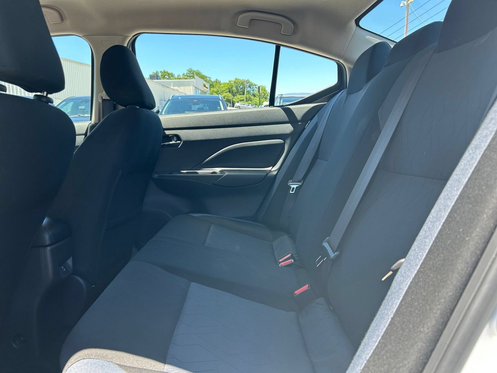 Used 2025 Nissan Versa SV FWD image 17