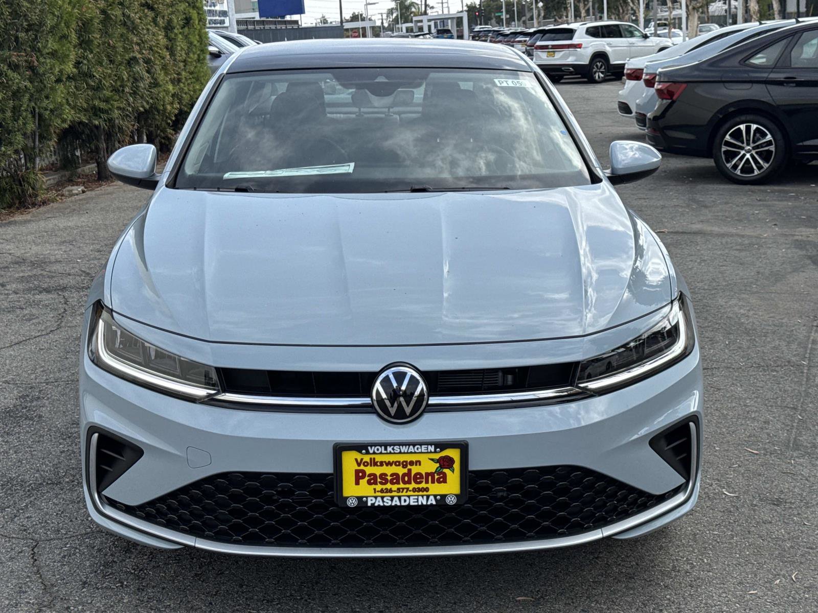 New 2026 Volkswagen Jetta SE image 2