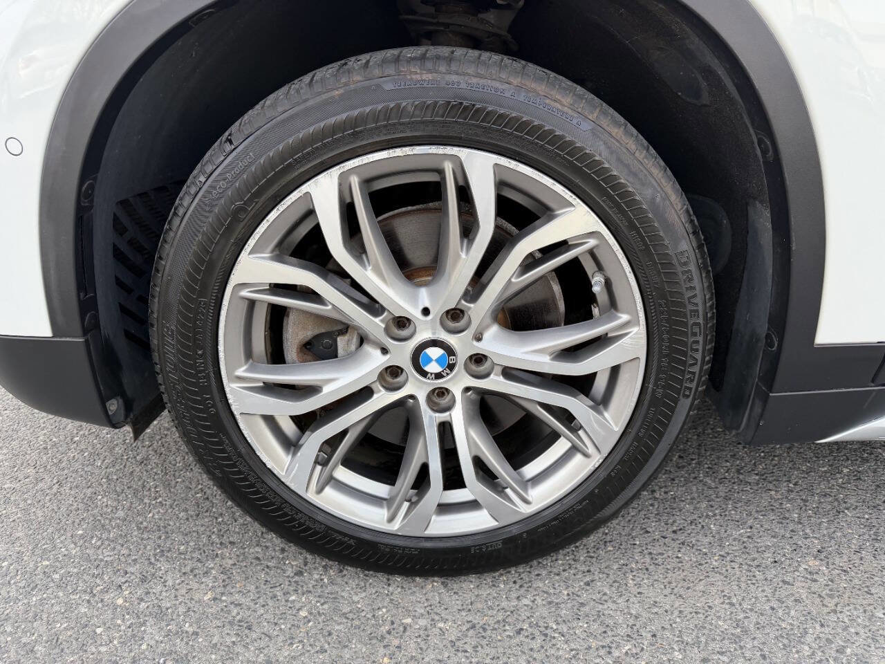 Used 2017 BMW X1 xDrive28i AWD/4WD image 12
