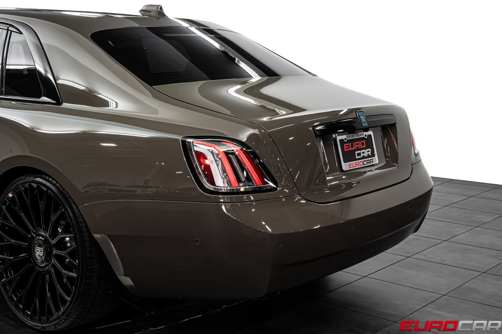Used 2025 Rolls-Royce Ghost AWD/4WD image 17
