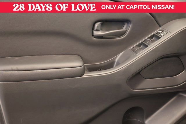 New 2025 Nissan Frontier S image 9