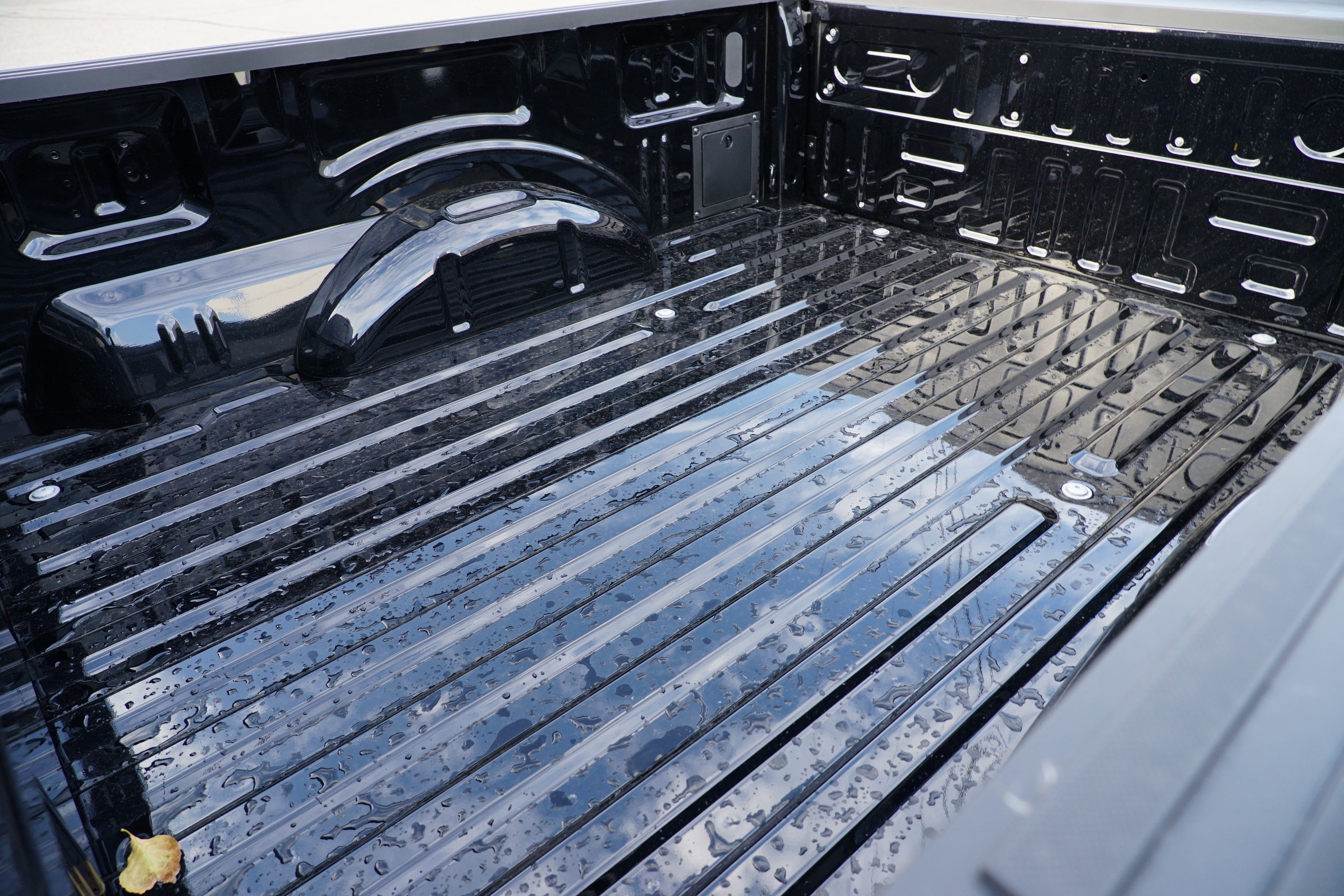 New 2025 Ford F150 Lariat w/ Equipment Group 502A High image 25