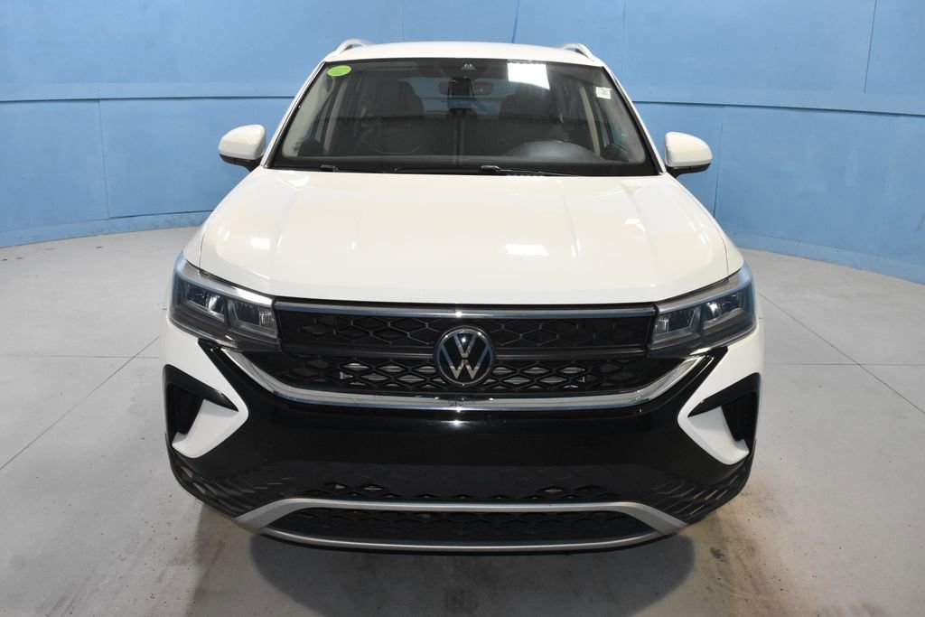 Used 2024 Volkswagen Taos SE FWD image 23