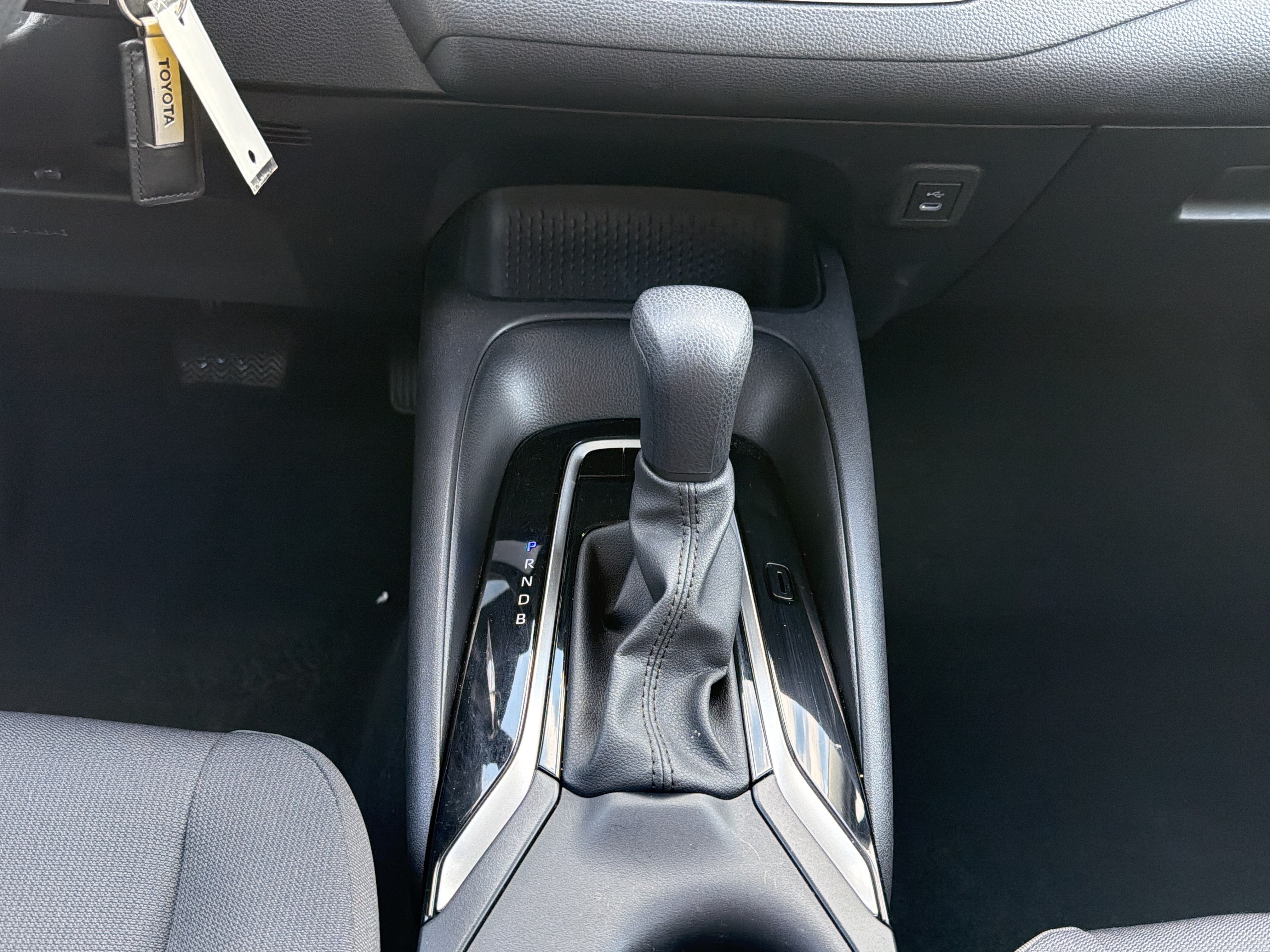 Used 2024 Toyota Corolla LE FWD image 16