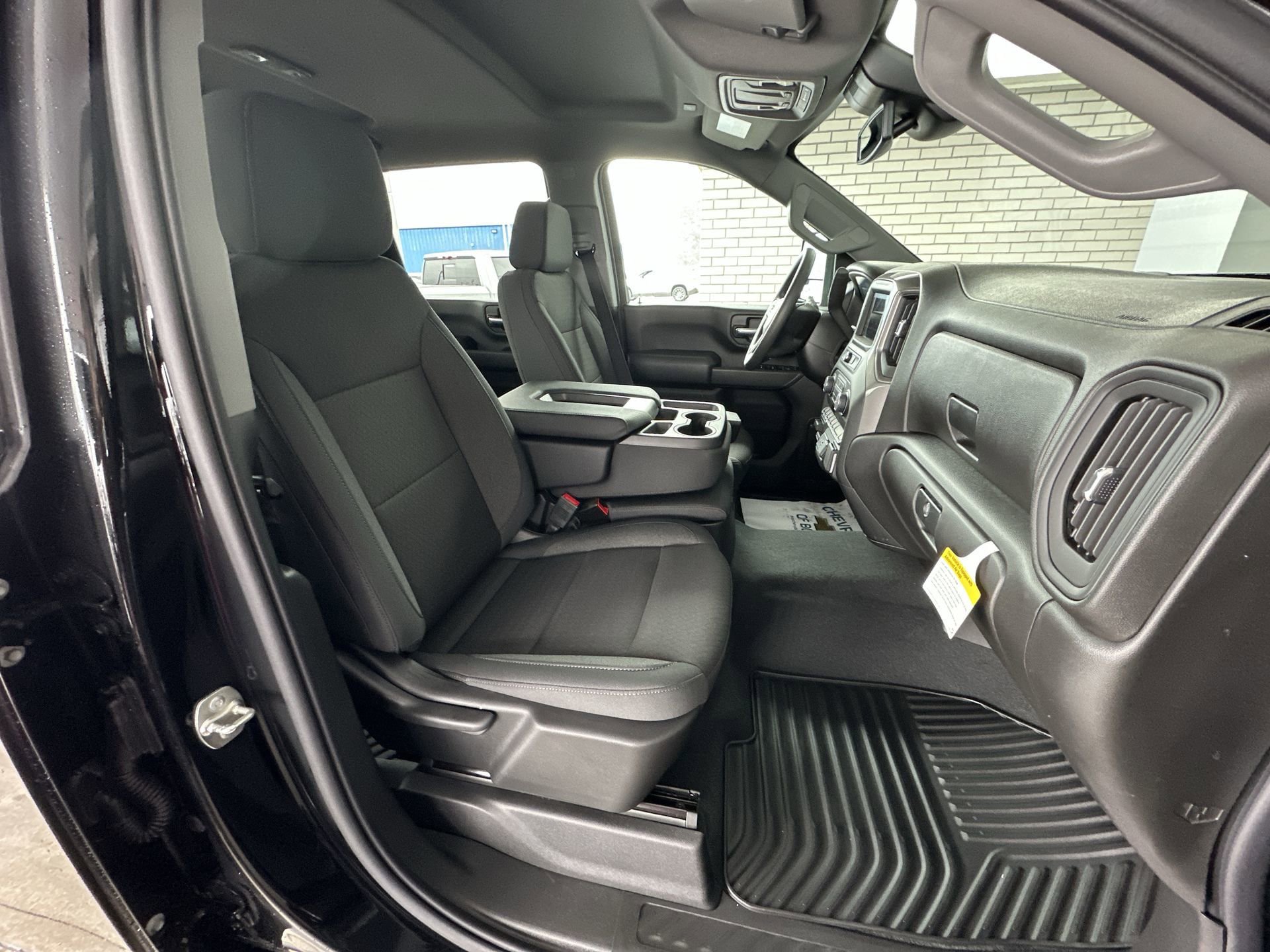 New 2026 Chevrolet Silverado 2500 Custom w/ Custom Value Package AWD/4WD image 25