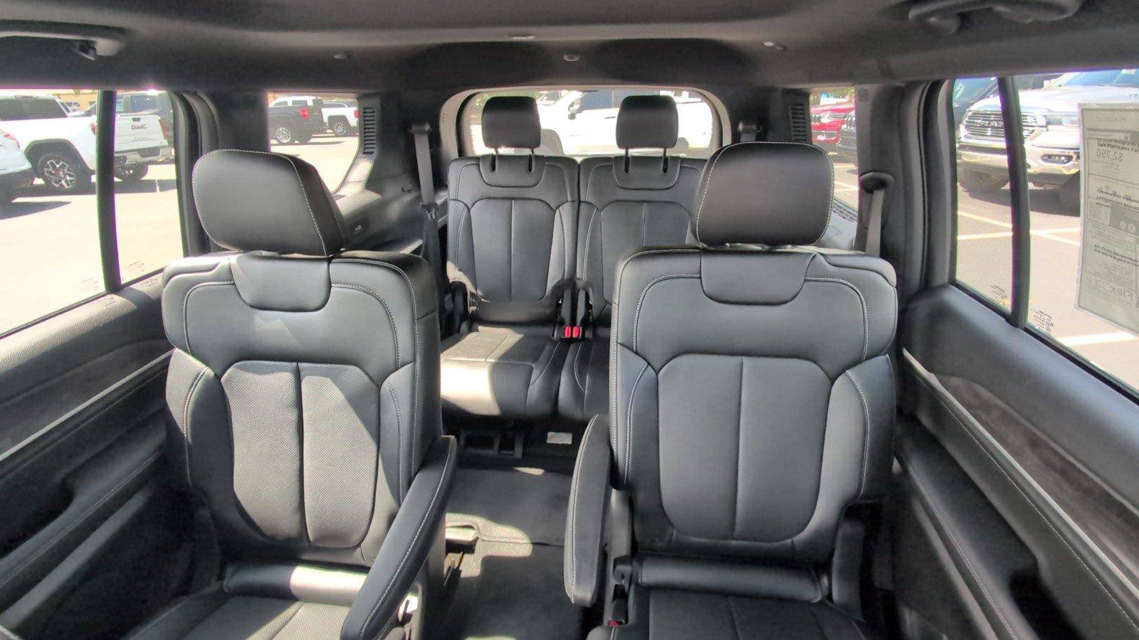 New 2026 Jeep Grand Cherokee L Limited AWD/4WD image 31