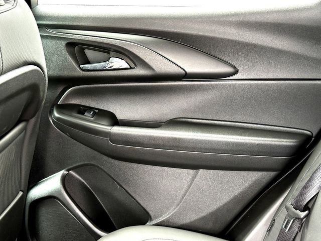 Used 2023 Chevrolet TrailBlazer RS w/ Sun and Liftgate Package AWD/4WD image 21