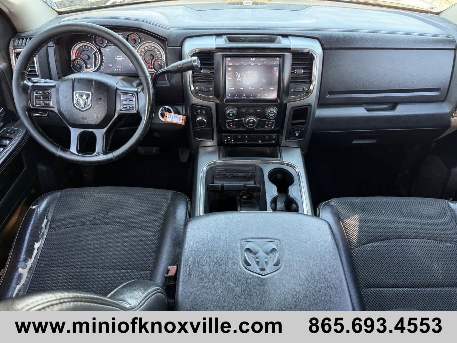 Used 2018 RAM 2500 Big Horn w/ Sport Appearance Group AWD/4WD image 19
