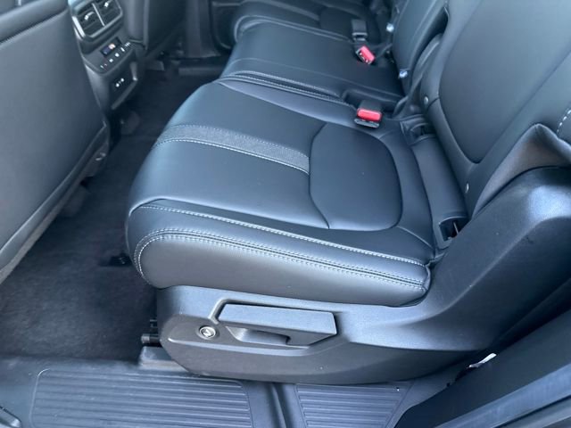 Used 2025 Honda Pilot EX-L image 16