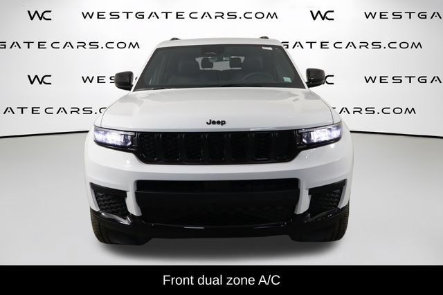Used 2025 Jeep Grand Cherokee L Altitude AWD/4WD image 2